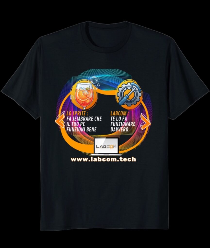 T-shirt nera Labcom con stampa "Lo spritz fa sembrare che il tuo PC funzioni bene, Labcom te lo fa funzionare davvero"